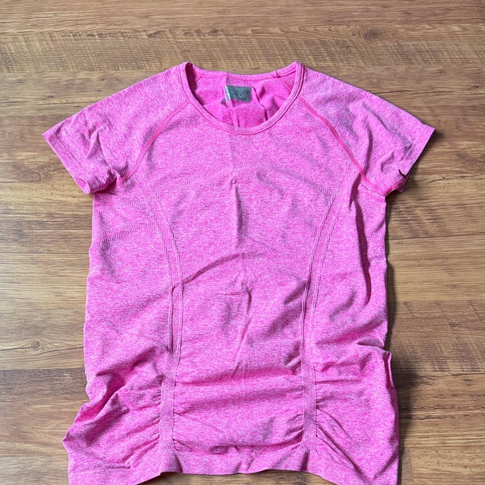 Athleta Bright Pink Short Sleeve Tee